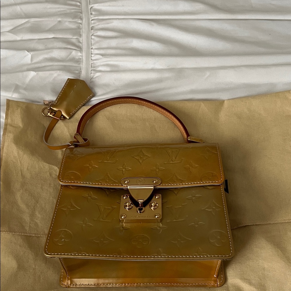 Louis Vuitton Gold Mini Bag - Picture 3 of 14
